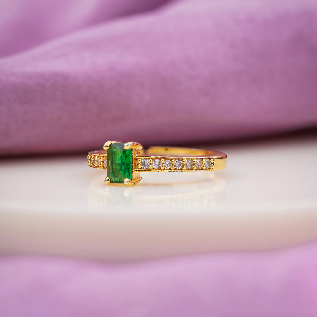 Classic Emerald Cut Green Solitaire Band Ring GWR-90