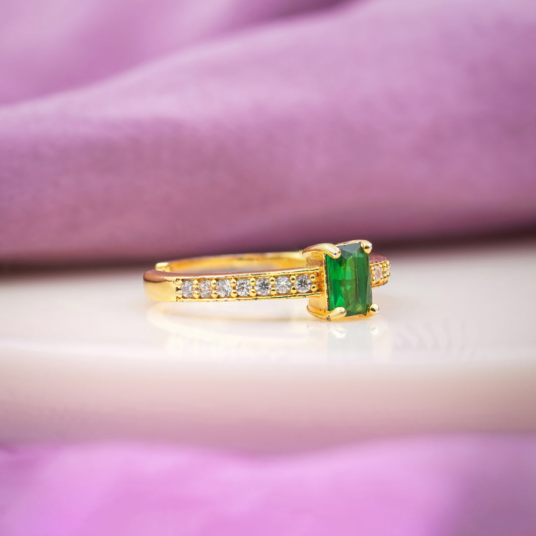 Classic Emerald Cut Green Solitaire Band Ring GWR-90