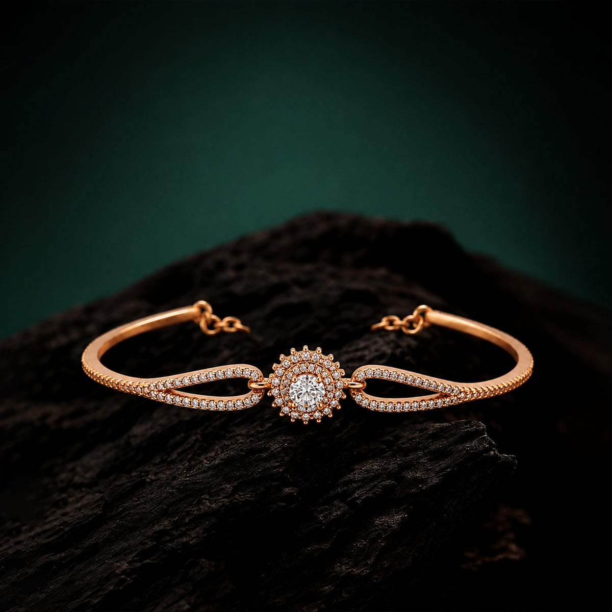 Solenne Radiant Halo Bracelet GWB 184