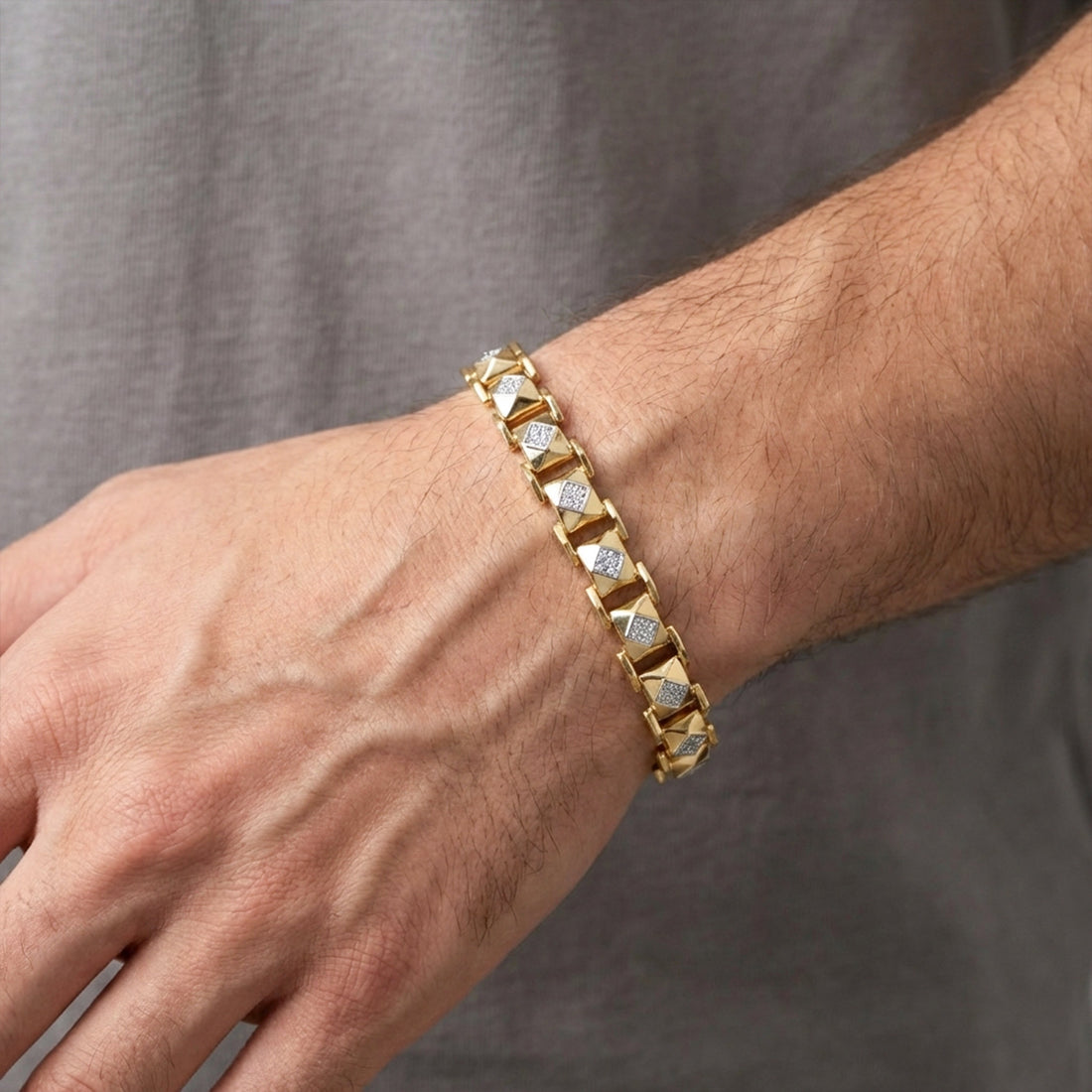 Diamond Crest Men’s Bracelet GMB-1