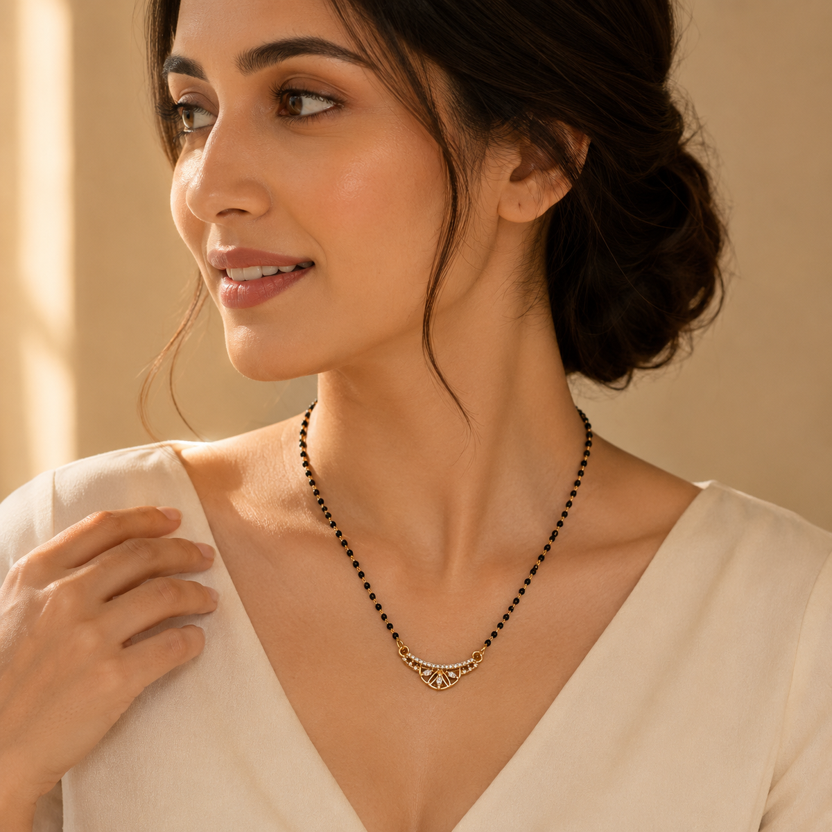 Aurelia Fan Crystal Women’s Mangalsutra GWM 38