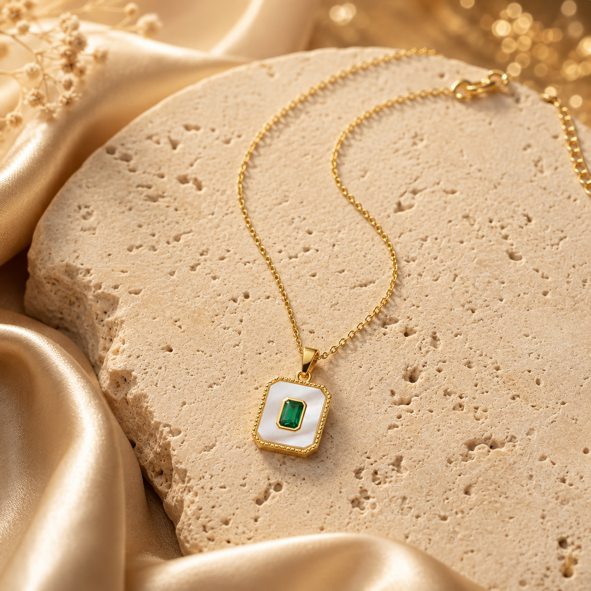Emerald Ivory Women’s Necklace GWN 94