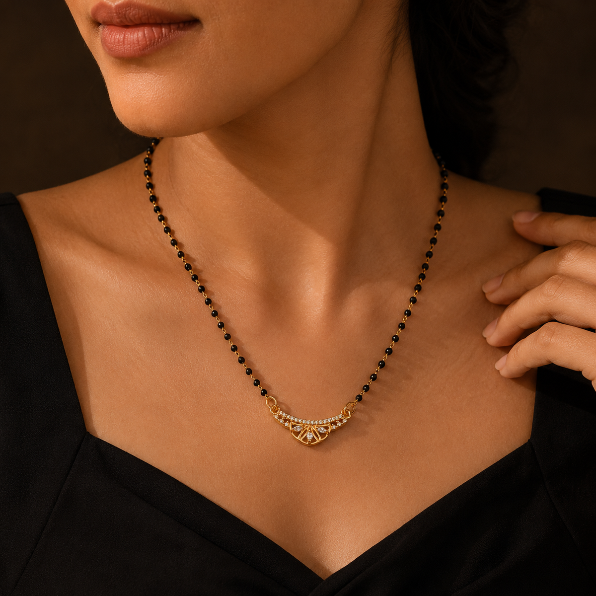 Aurelia Fan Crystal Women’s Mangalsutra GWM 38
