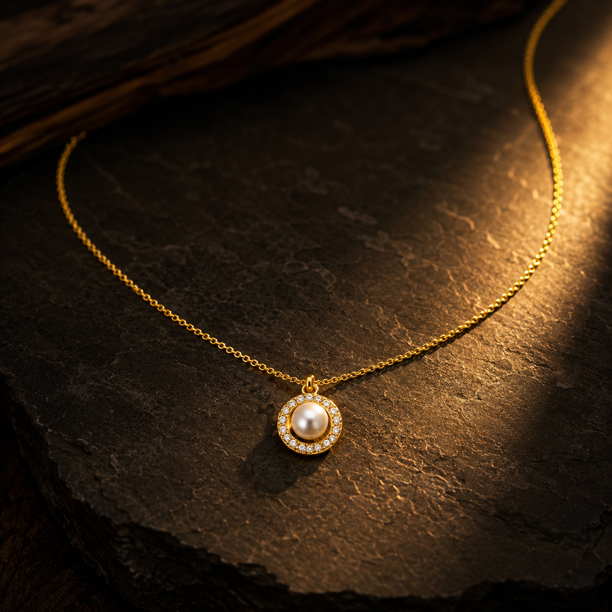 Classic Pearl Halo Pendant Necklace GWN -57