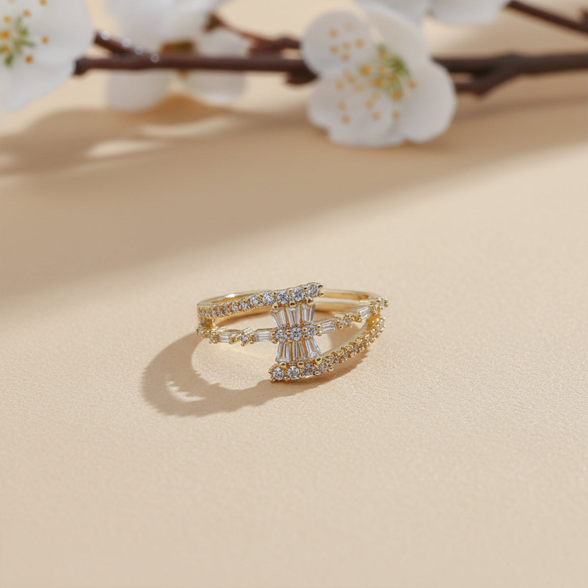 Baguette Bow Hourglass Split Band Ring GWR-82