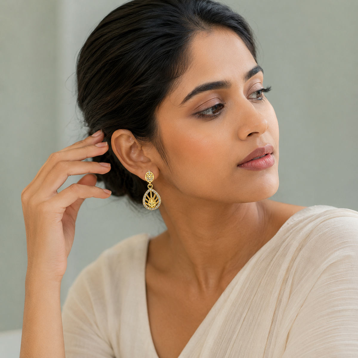 Aurelia Leaf Teardrop Earrings GWE 280