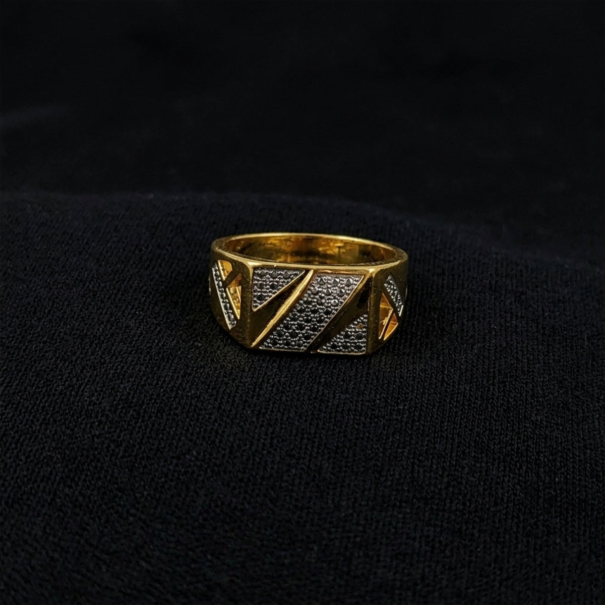 Golden Vector Men’s Ring GMR-27