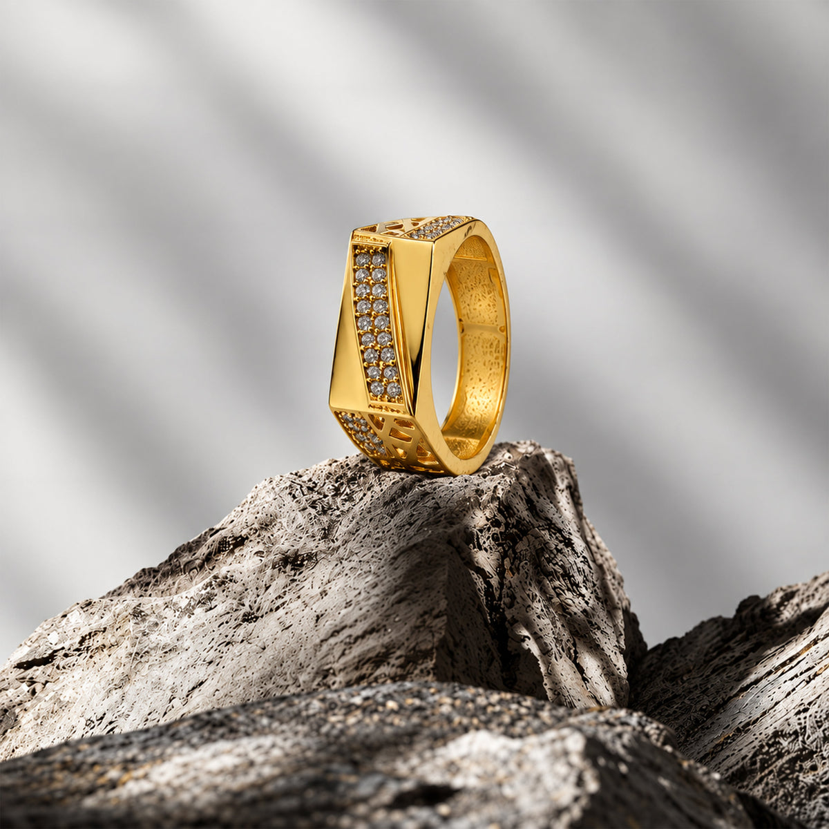 Diagonal Stone Sweep Men’s Ring GMR 58