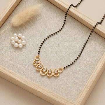 Aurelia Five-Petal Spark Women’s Mangalsutra GWM 28