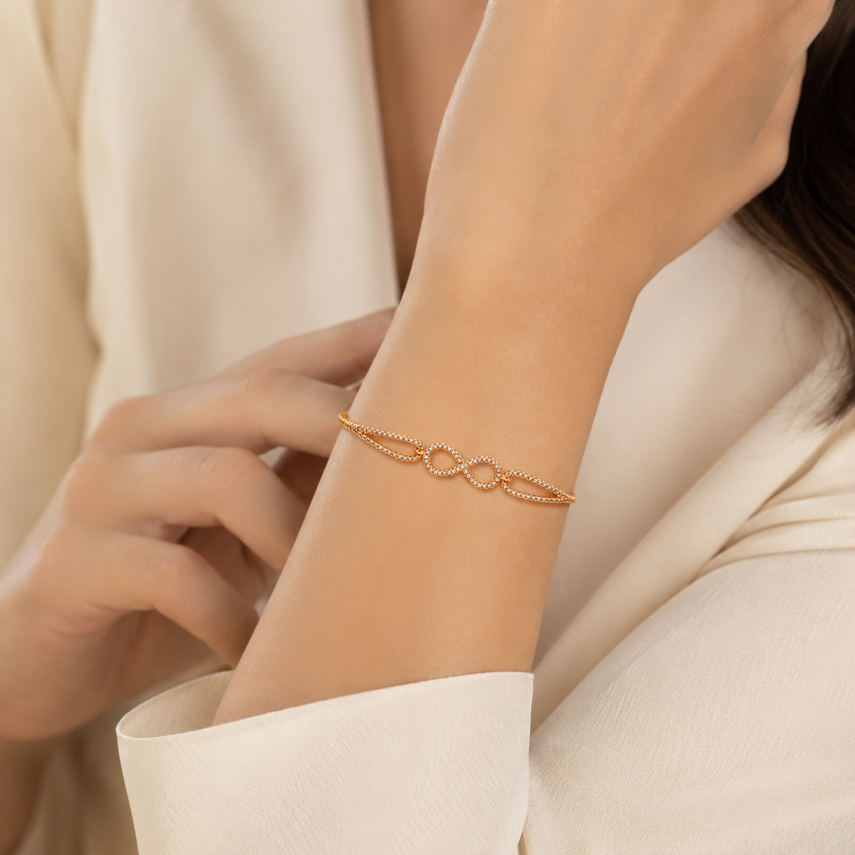 Eterna Crystal Infinity Bracelet GWB 179