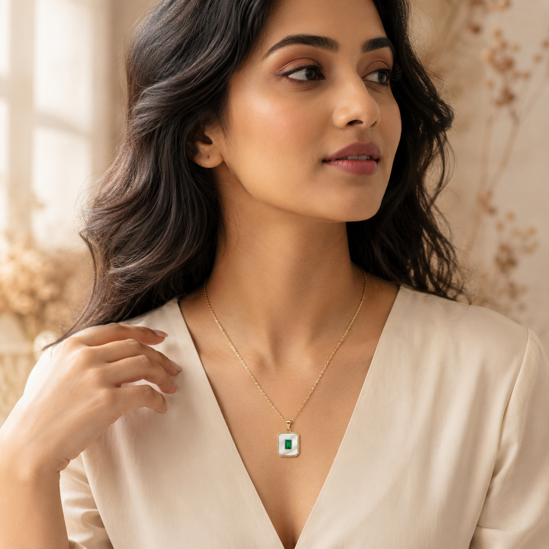 Emerald Ivory Women’s Necklace GWN 94