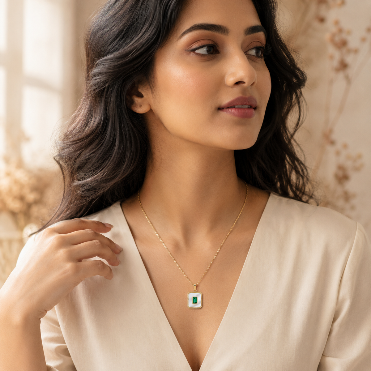 Emerald Ivory Women’s Necklace GWN 94
