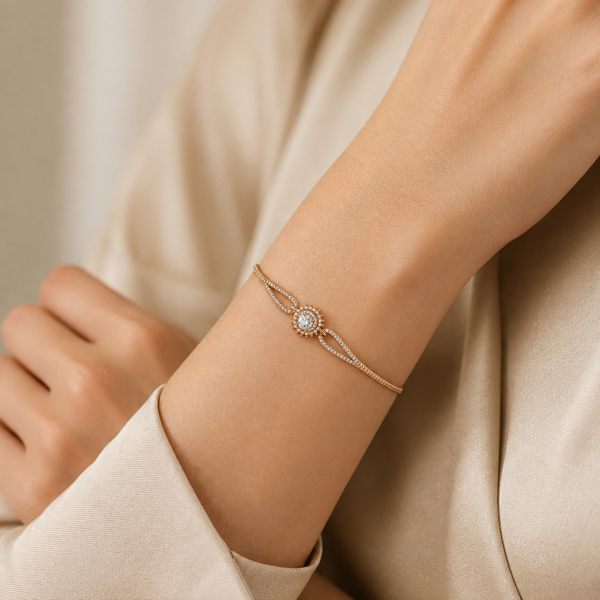 Solenne Radiant Halo Bracelet GWB 184
