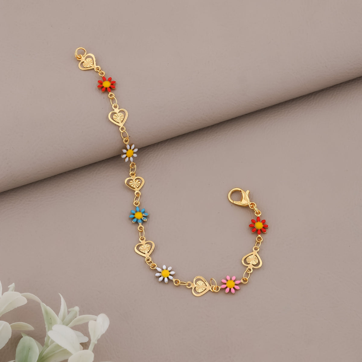 Vibrant Enamel Daisy & Textured Heart Link Bracelet GWB-13