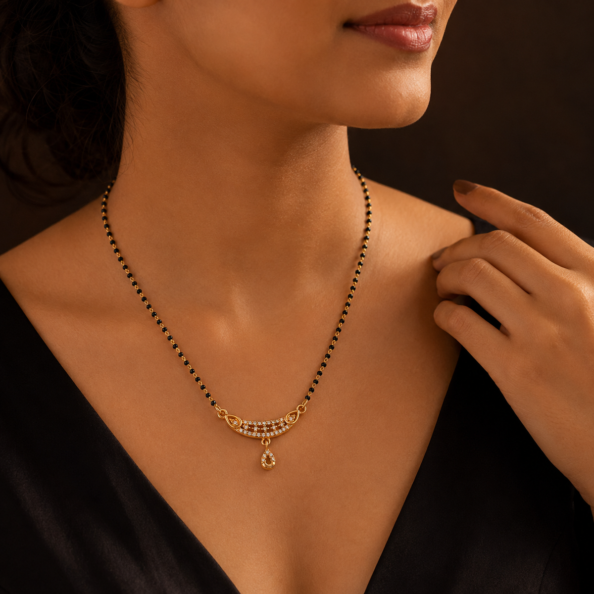 Elara Crystal Teardrop Women’s Mangalsutra GWM 22