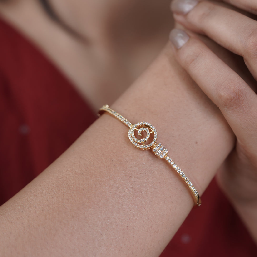 Sleek Spiral Swirl Baguette Kada GWK -17