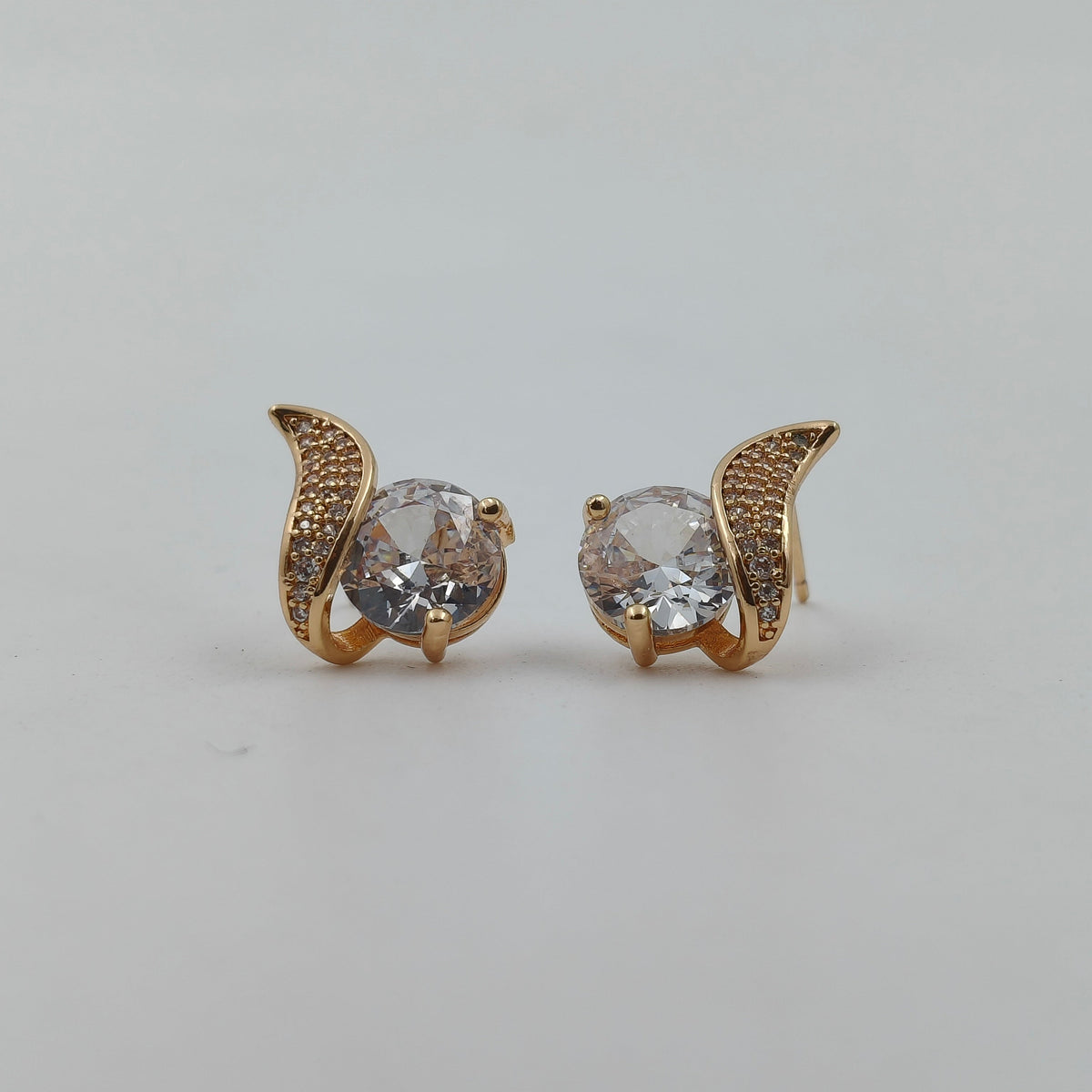 Flora Shine Solitaire Stud Earrings GWE -38