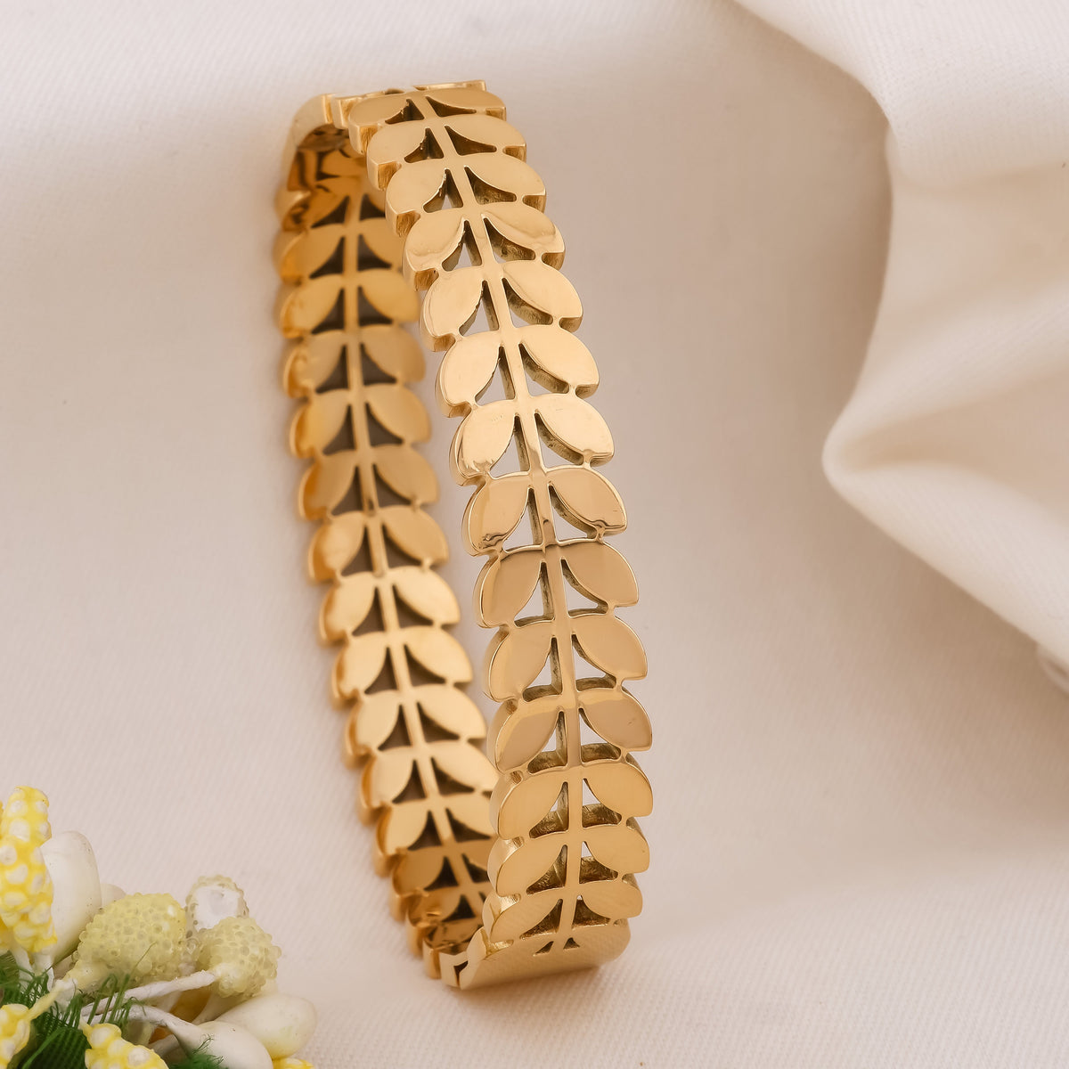 Classic Laurel Leaf Band Kada GWK -7
